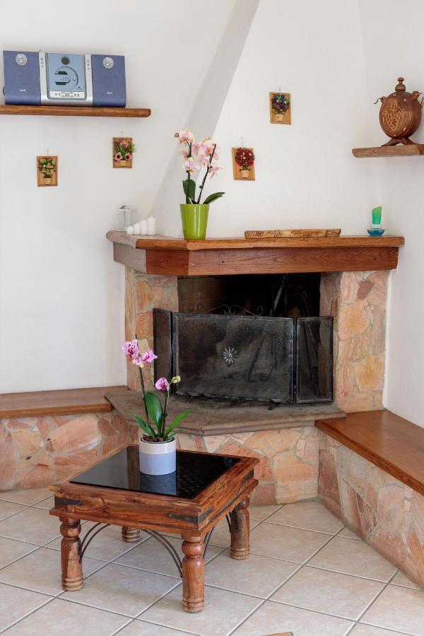 Tiria House Bosa - Casa Vacanze Eksteriør billede